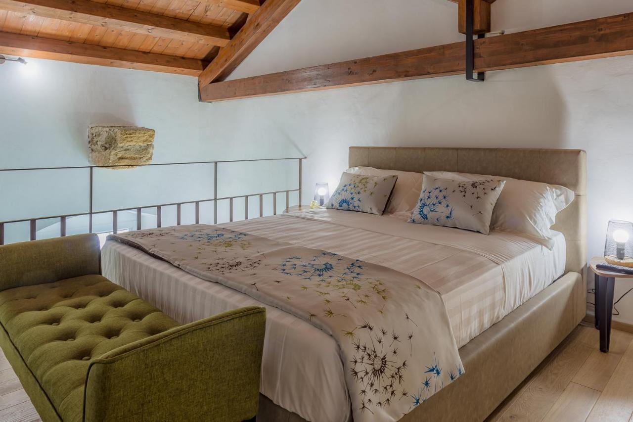 Le Maestranze Deluxe Rooms Шакка Экстерьер фото