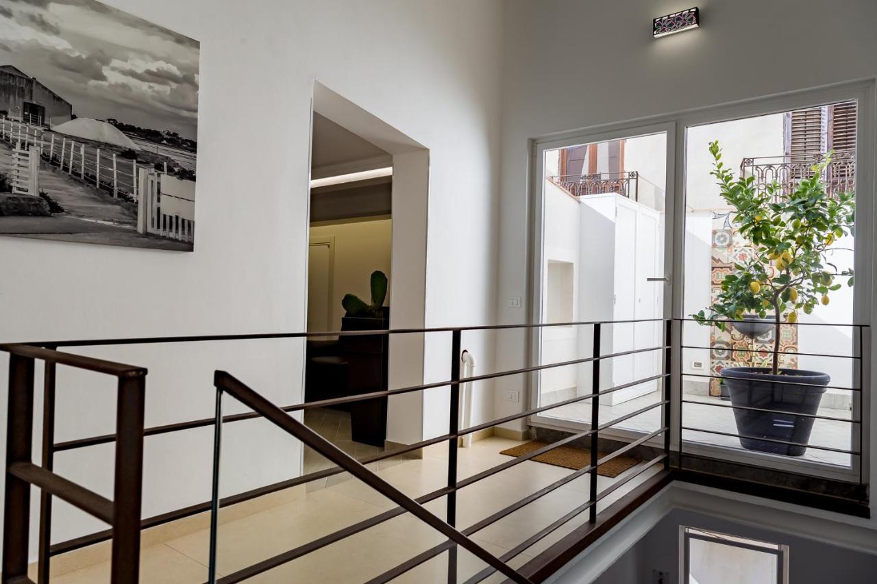 Le Maestranze Deluxe Rooms Шакка Экстерьер фото