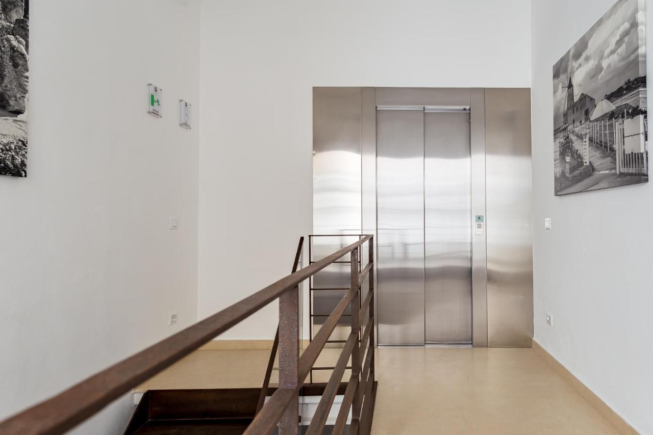 Le Maestranze Deluxe Rooms Шакка Экстерьер фото